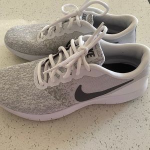 Nike Flex contact